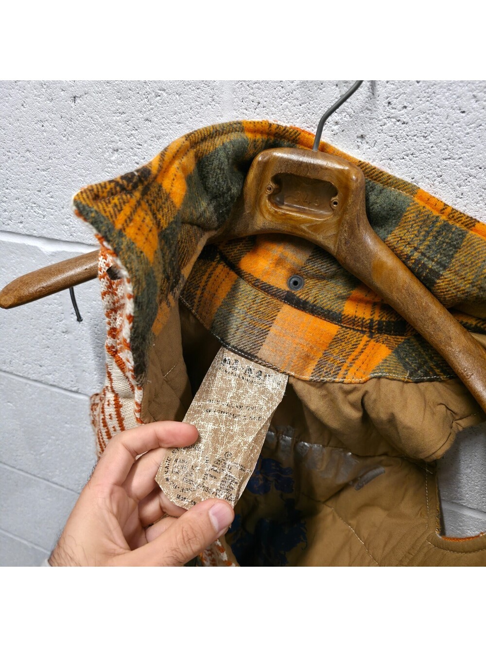 Da Nang Women's Sweater Hooded Vest Orange Plaid Wool Blend Vest XS 16x24 - Picture 9 of 9